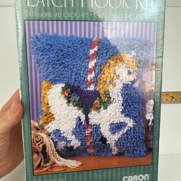 Sealed Vtg White Carousel Horse Latch Hook Kit Natura Caron 12 in x 12 in READ - Picture 10 of 14